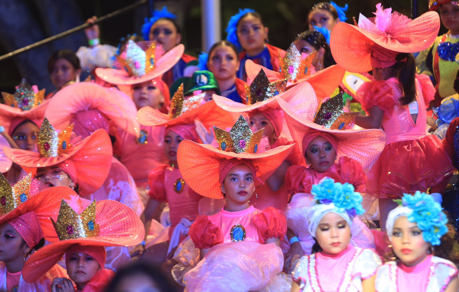 Lleno de color y alegría se vivió el segundo día de Carnaval en Cancún