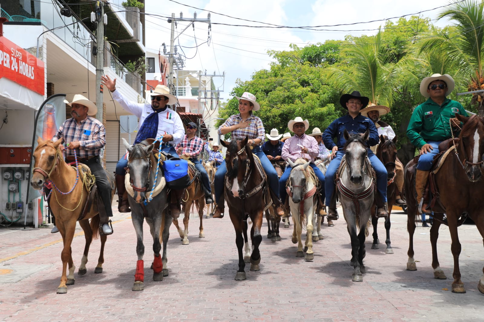 Alistan Segunda Cabalgata Urbana en honor a la Virgen del Carmen en  Solidaridad | Cancún Mío